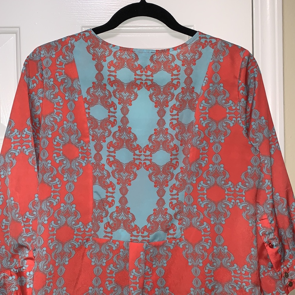 Pretty patterned blouse - Picture 6 of 7